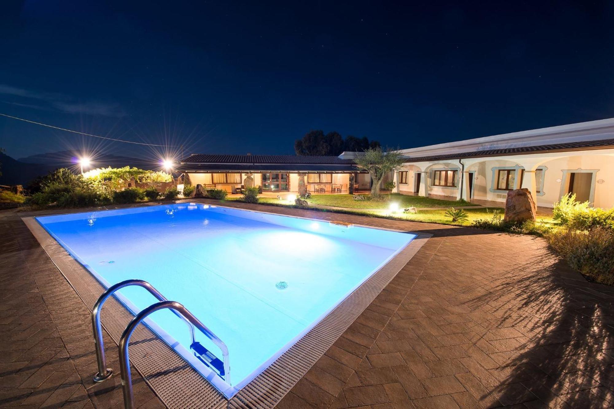 Irghitula Agroturismo *
